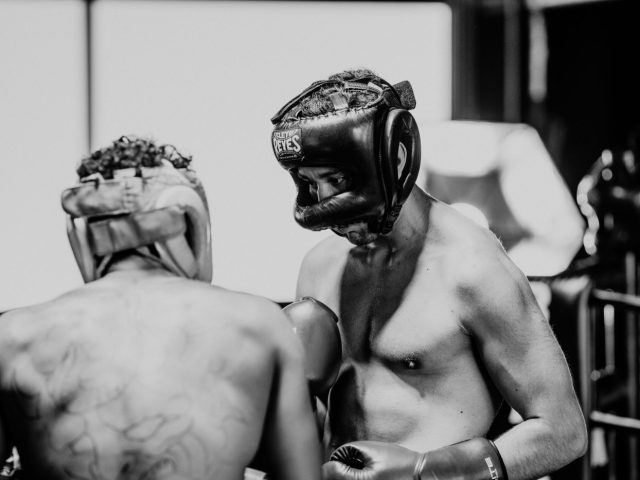 Comparatif casques de protection pour sparring et boxe